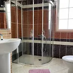 Hotel Internacional Gym & Fushe-Arrez